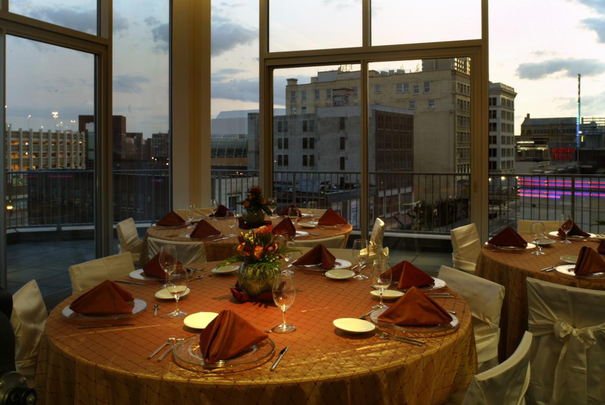 The Rooftop Lounge & Balcony